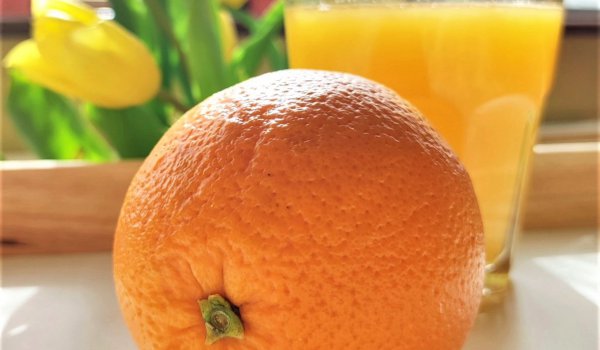 Pomarańcze, wytrych i wybór. O krętej drodze do właściwych decyzji