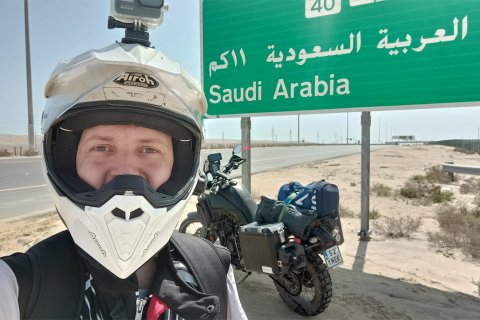 Motocyklem przez Bliski Wschód - dzień 20 i 21. - Arabia Saudyjska i Bahrajn