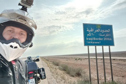 Motocyklem przez Bliski Wschód - dzień 55 i 56. - Jordania - Irak