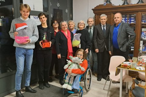 Magia Świąt w Lublinie  spotkanie społeczności Fundacji STOMAlife w Med4me