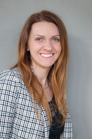 jasiniecka-kinga-320.jpg