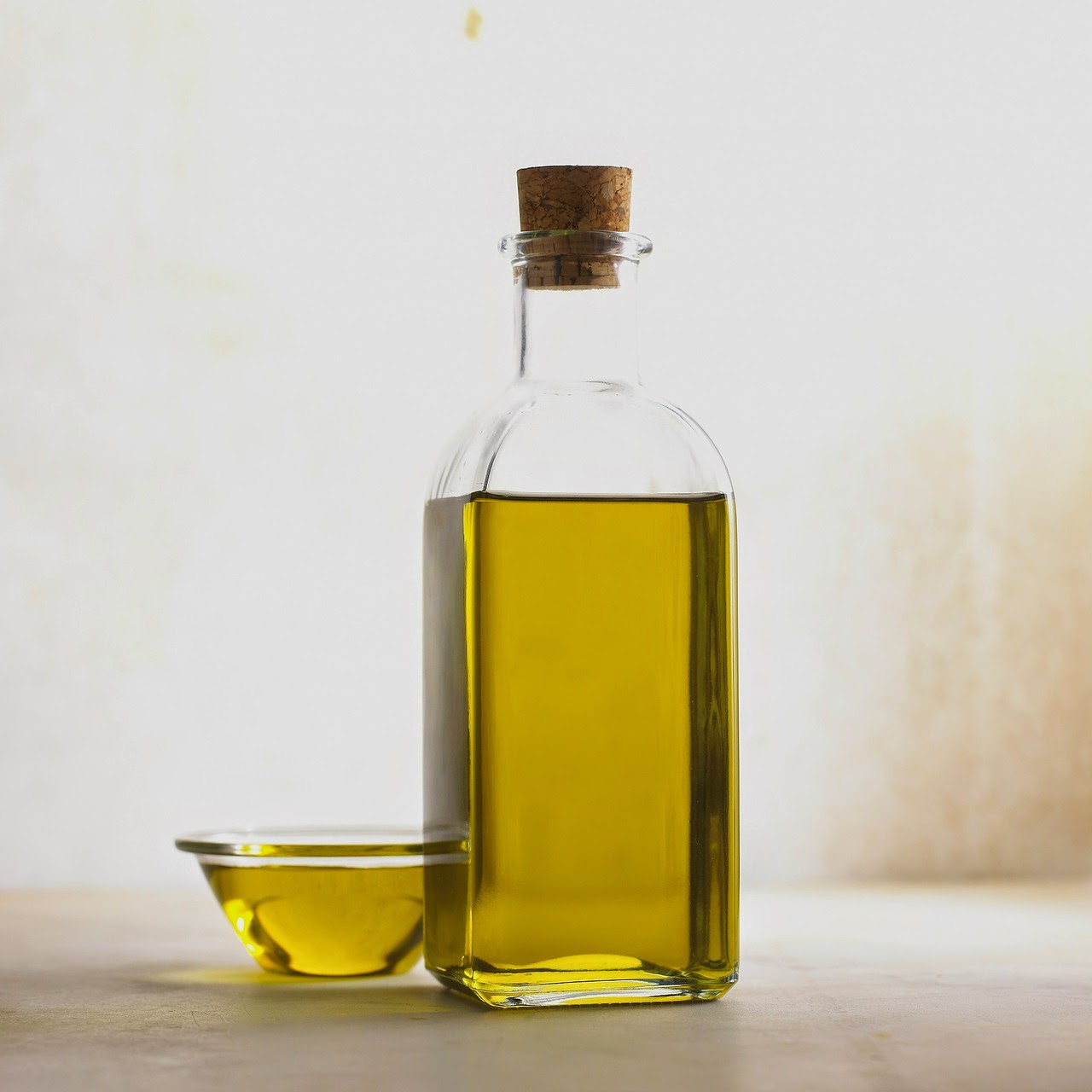 olive-oil-356102_1280.jpg