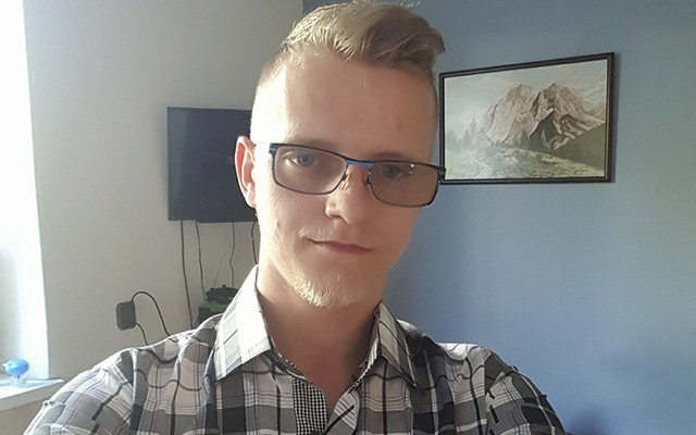 Damian Pietruszewski - Dzień dobry, poznajcie Ełzgienię